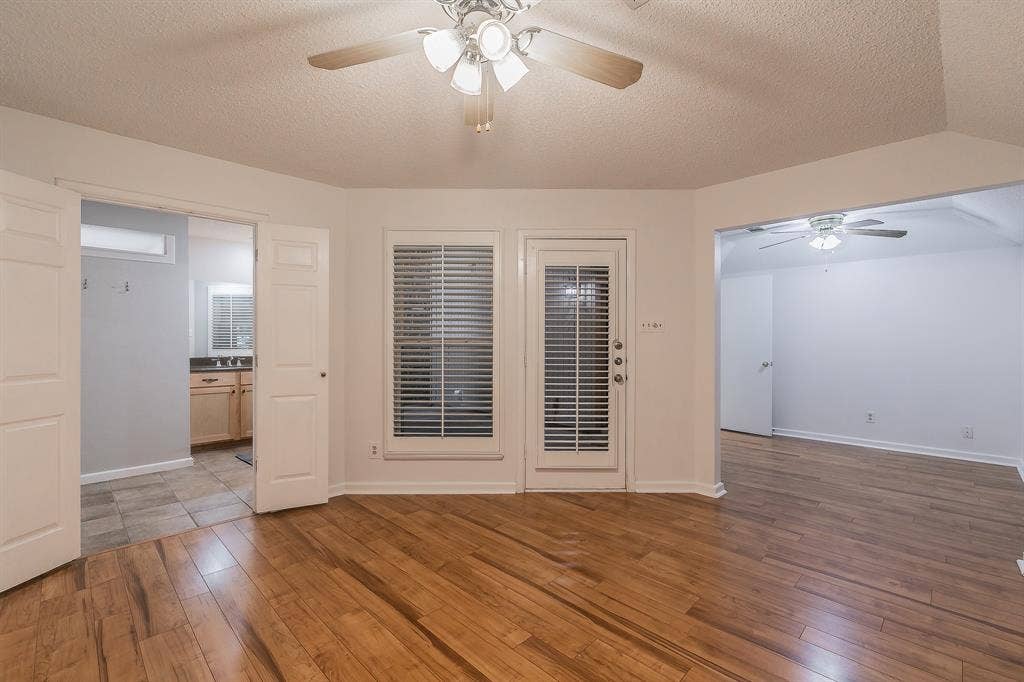 400 S Fielder Road, Arlington, TX 76013
