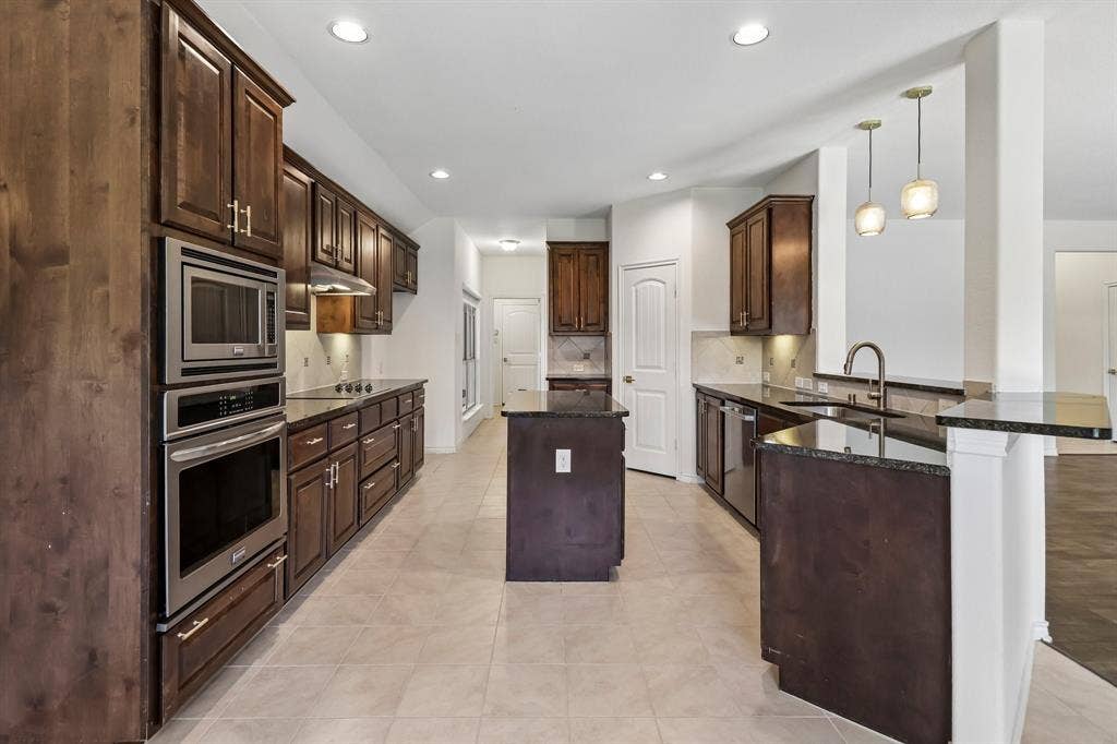 2003 Jayden Lane, Wylie, TX 75098 2003 Jayden Lane, Wylie, TX 75098