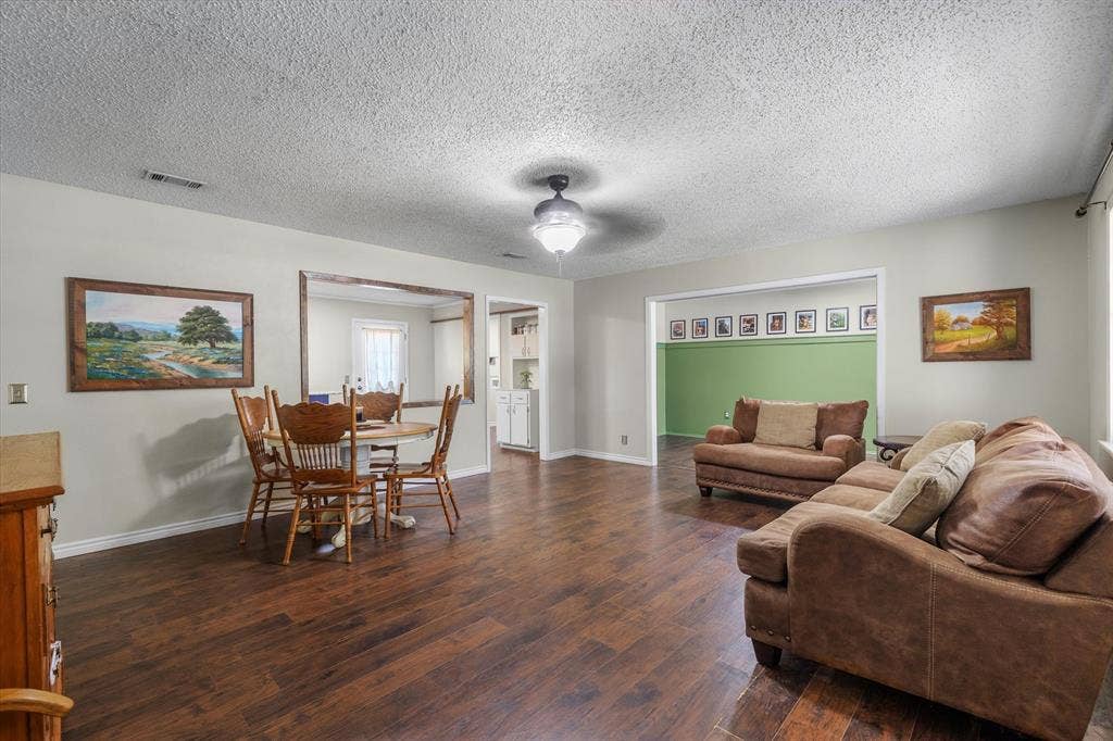 2941 Trey Circle, Athens, TX 75752 Large living room with laminate floors