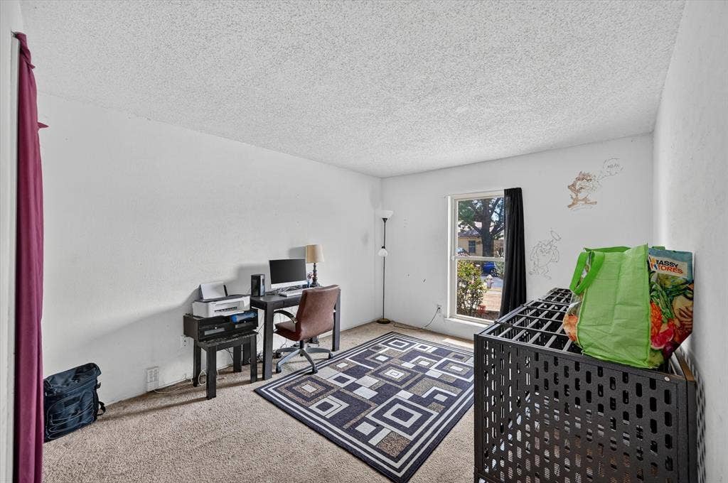 7131 Nutmeg Lane, Dallas, TX 75249 7131 Nutmeg Lane, Dallas, TX 75249