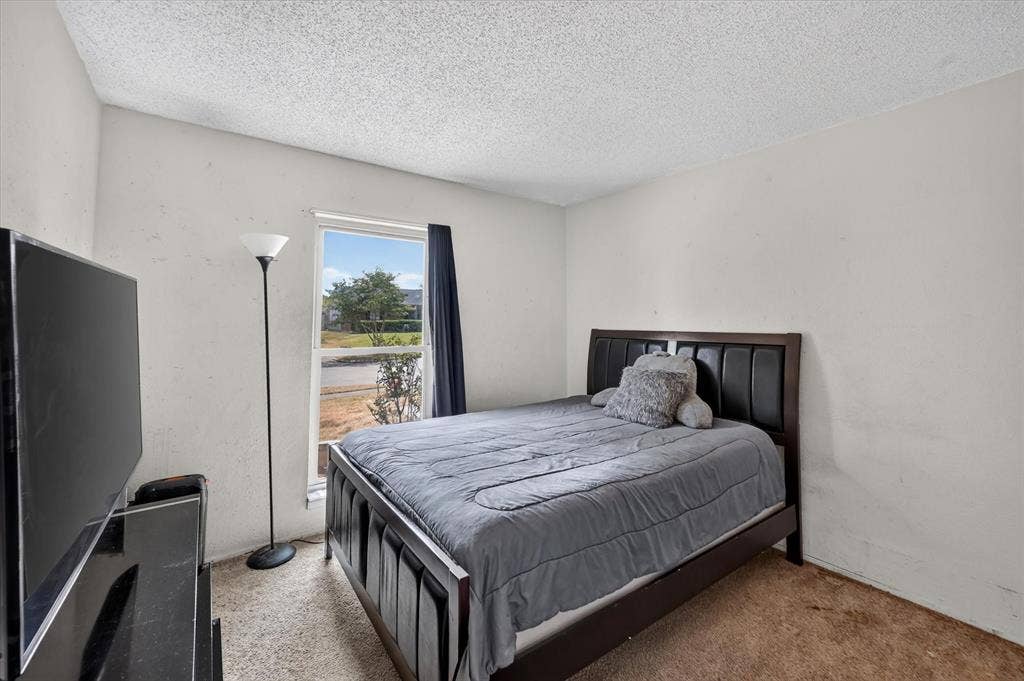 7131 Nutmeg Lane, Dallas, TX 75249 7131 Nutmeg Lane, Dallas, TX 75249