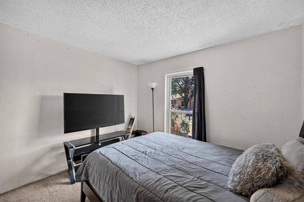 7131 Nutmeg Lane, Dallas, TX 75249 7131 Nutmeg Lane, Dallas, TX 75249