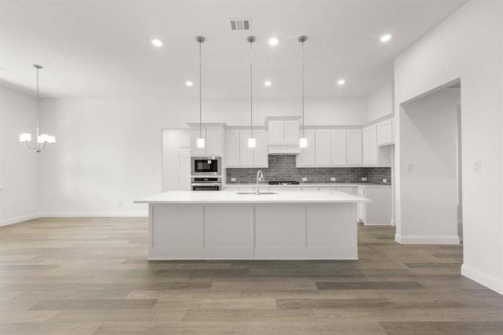 1411 Kendal Drive, DeSoto, TX 75115 1411 Kendal Drive, DeSoto, TX 75115