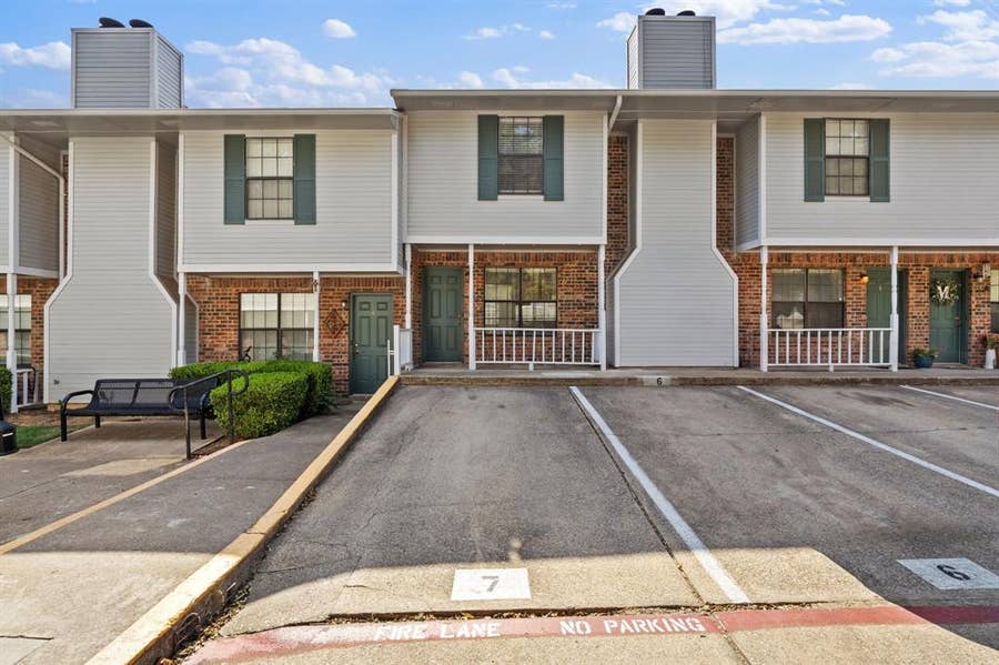Property photo for 929 W Hickory Street, #A5, Denton, TX