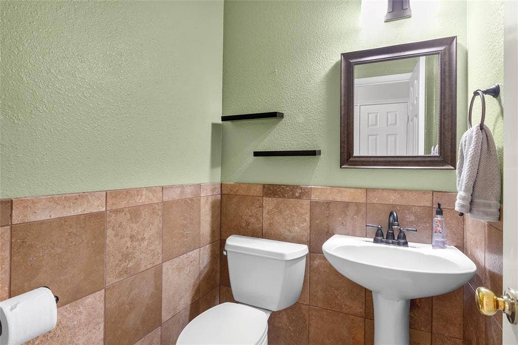3328 Timber Brook Drive, Plano, TX 75074 3328 Timber Brook Drive, Plano, TX 75074