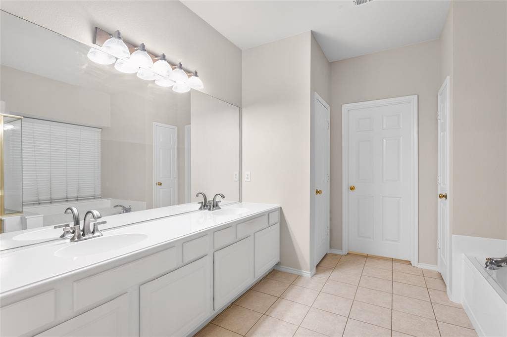 3328 Timber Brook Drive, Plano, TX 75074 3328 Timber Brook Drive, Plano, TX 75074