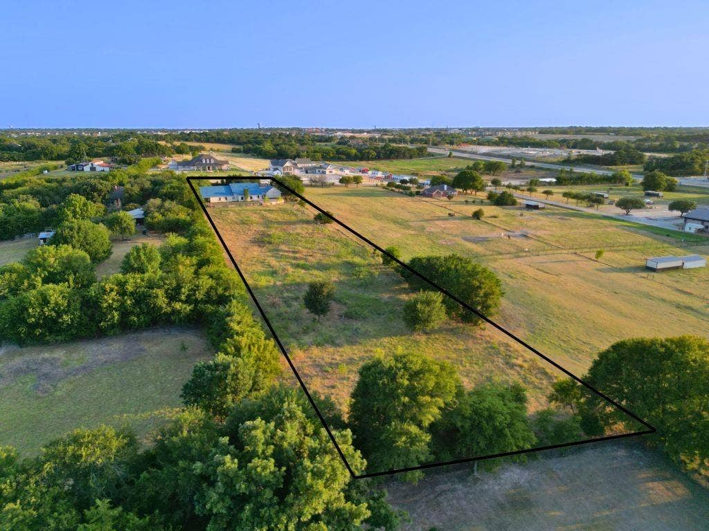 8760 County Road 858, McKinney, TX 75071 8760 County Road 858, McKinney, TX 75071
