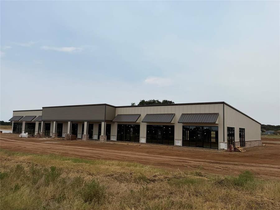 Property photo for 1001 Building 1 Industrial Court, #209, Weatherford, TX