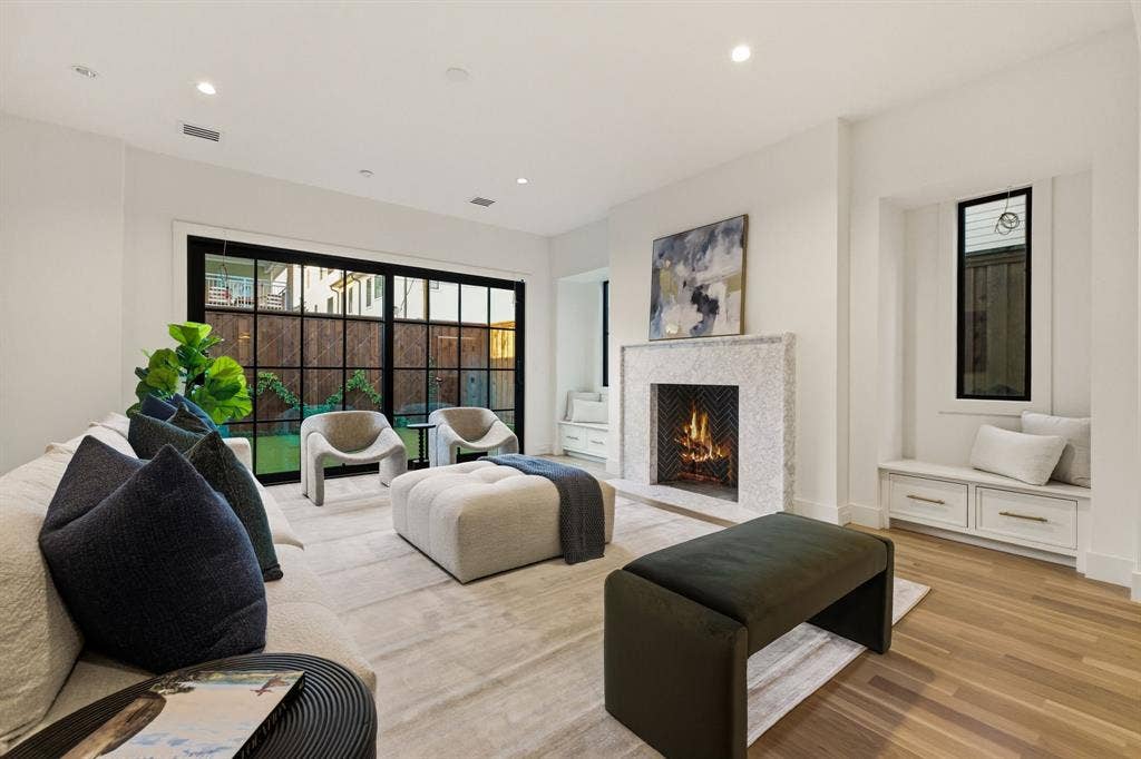 4031 Herschel Avenue, Dallas, TX 75219 4031 Herschel Avenue, Dallas, TX 75219