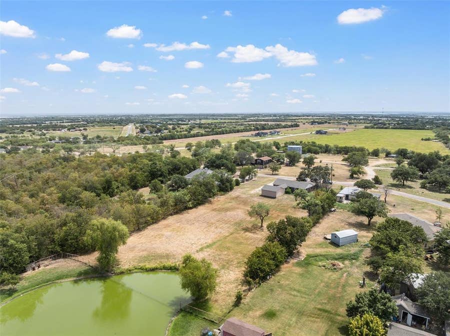 Property photo for 296 Ish Street, China Spring, TX