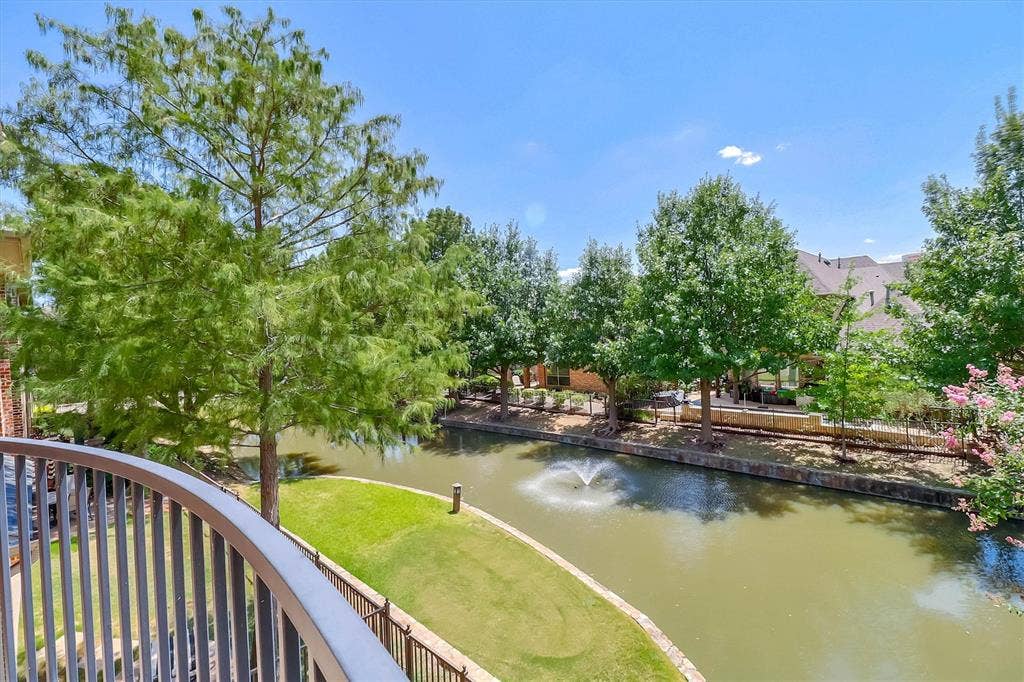 45 Secluded Pond Drive, Frisco, TX 75034