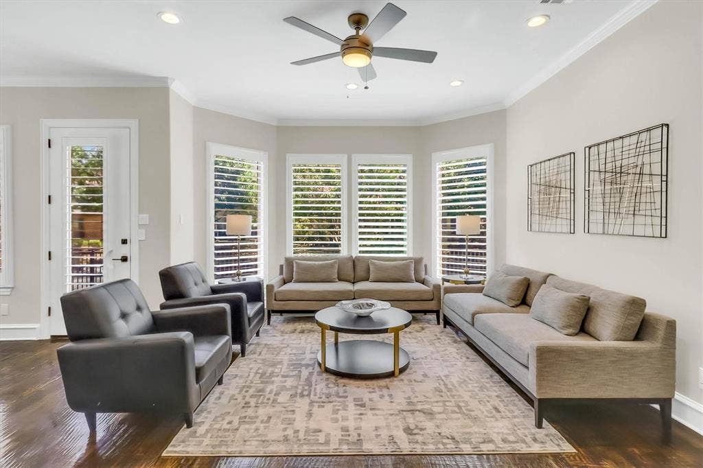 45 Secluded Pond Drive, Frisco, TX 75034