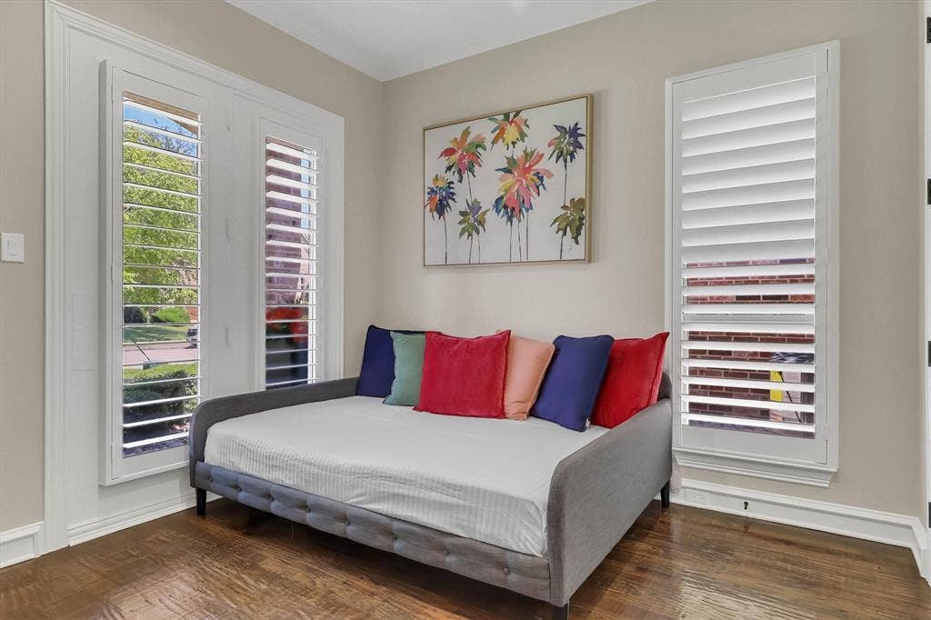 Bedroom or Office