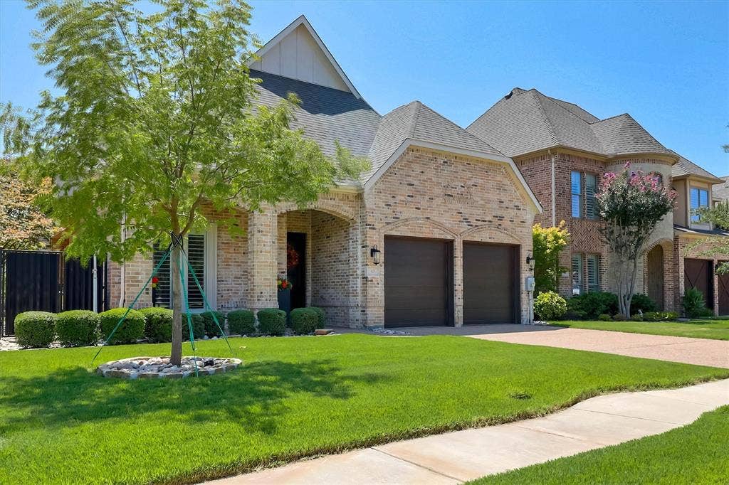 45 Secluded Pond Drive, Frisco, TX 75034