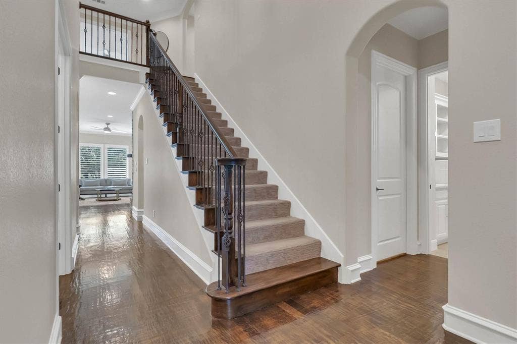 45 Secluded Pond Drive, Frisco, TX 75034