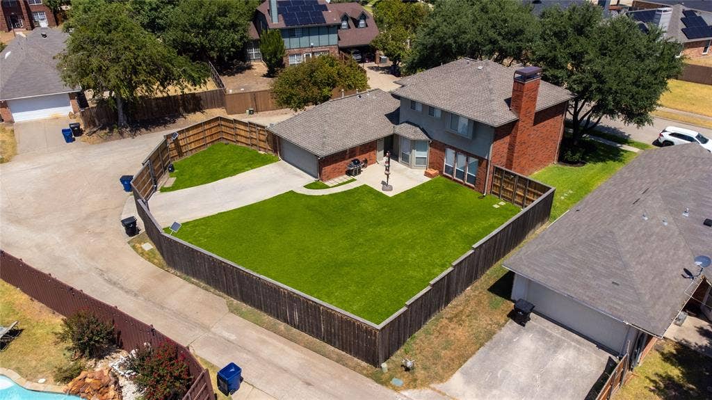 10231 Castle Drive, Frisco, TX 75035 10231 Castle Drive, Frisco, TX 75035