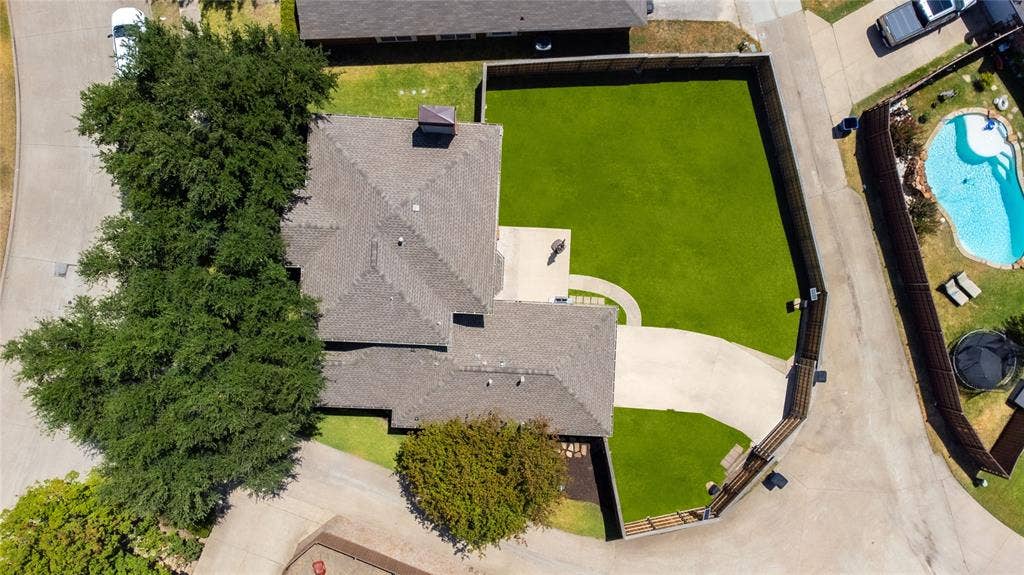 10231 Castle Drive, Frisco, TX 75035 10231 Castle Drive, Frisco, TX 75035