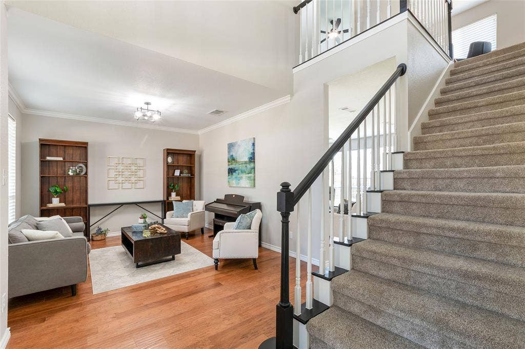 10231 Castle Drive, Frisco, TX 75035 10231 Castle Drive, Frisco, TX 75035