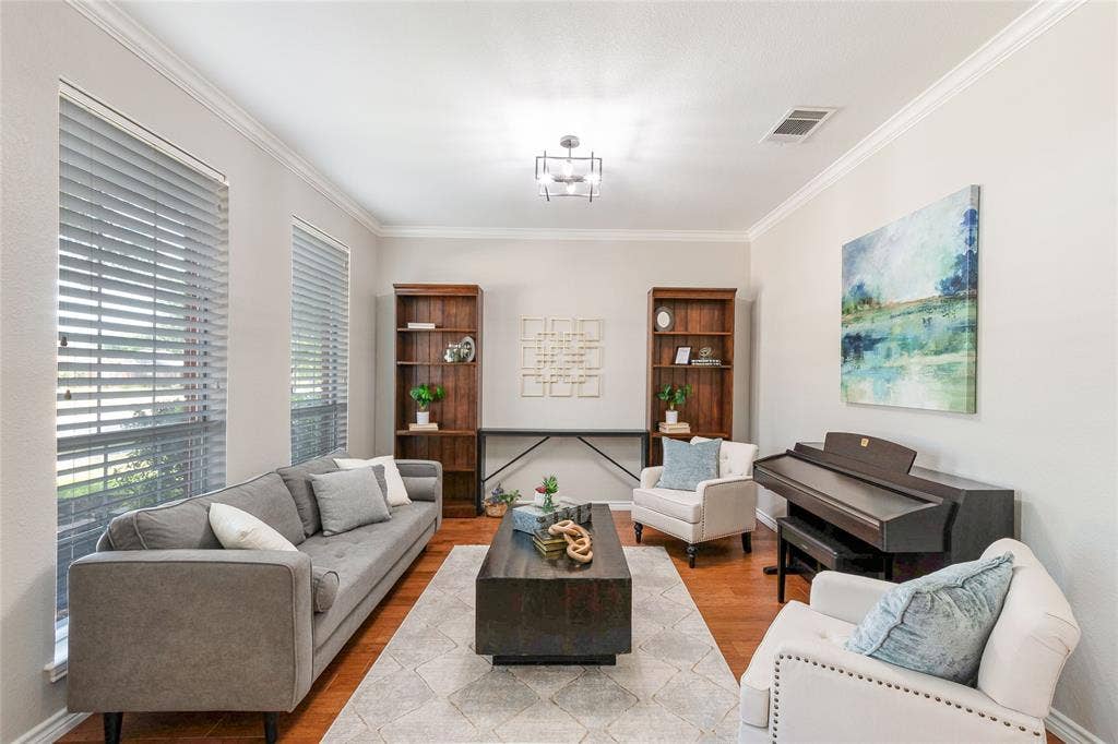 10231 Castle Drive, Frisco, TX 75035 10231 Castle Drive, Frisco, TX 75035