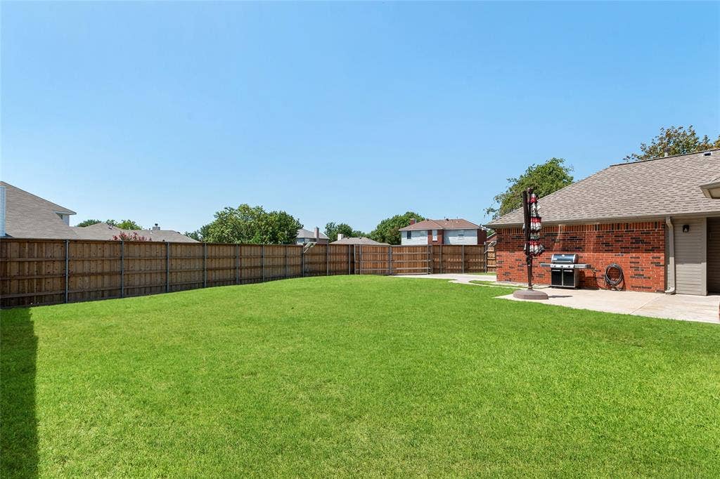 10231 Castle Drive, Frisco, TX 75035 10231 Castle Drive, Frisco, TX 75035