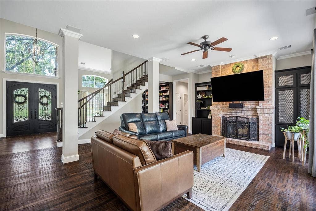 1324 Coral Drive, Coppell, TX 75019 1324 Coral Drive, Coppell, TX 75019