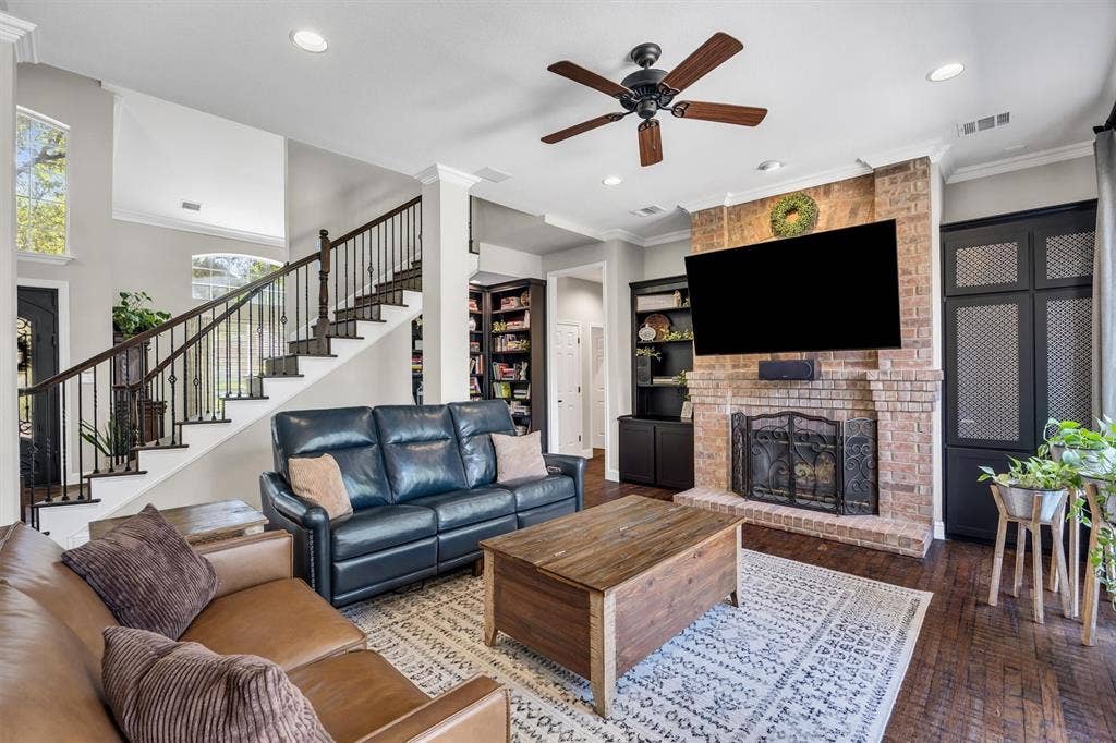 1324 Coral Drive, Coppell, TX 75019 1324 Coral Drive, Coppell, TX 75019