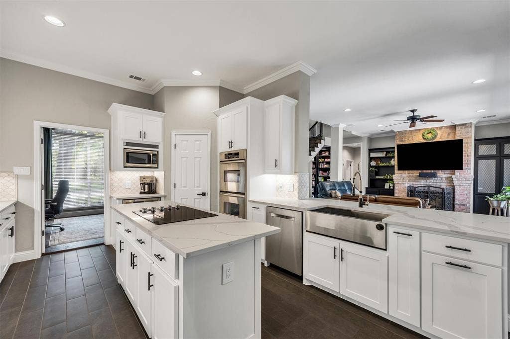 1324 Coral Drive, Coppell, TX 75019 1324 Coral Drive, Coppell, TX 75019