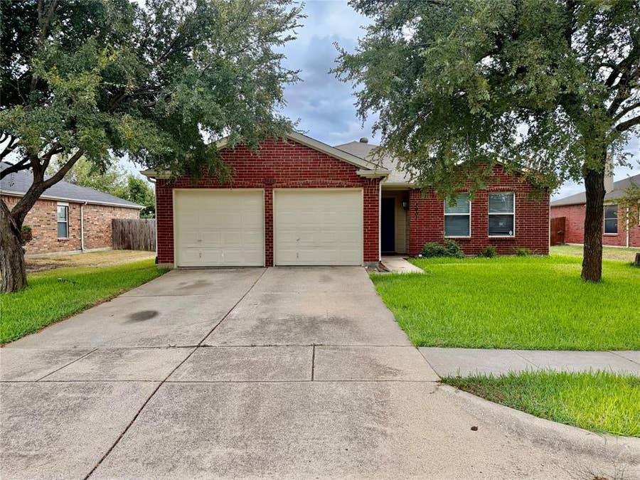 Property photo for 3901 Sonoma Drive, Denton, TX