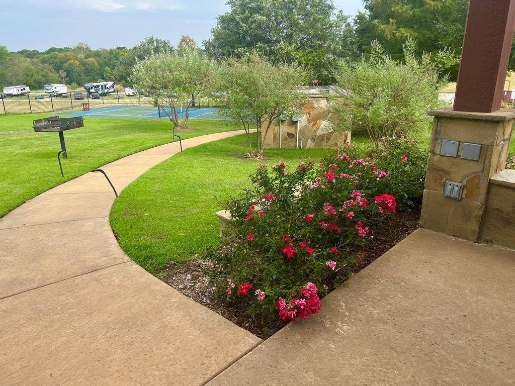 42 Shore Crest Way, Athens, TX 75752 42 Shore Crest Way, Athens, TX 75752