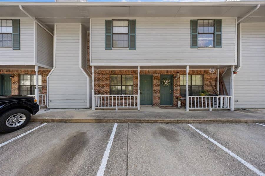Property photo for 929 W Hickory Street, #A4, Denton, TX