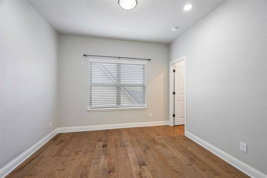 941 Leola Lane, Allen, TX 75013 2nd bedroom upstairs