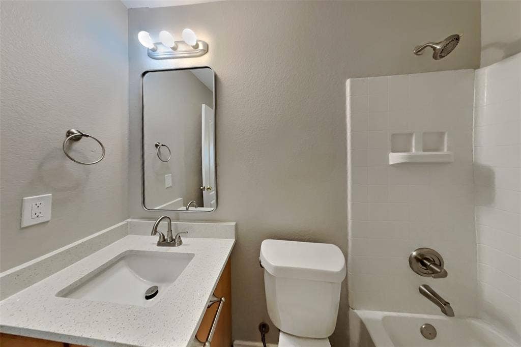 13837 Canyon Ranch Road, Fort Worth, TX 76262 13837 Canyon Ranch Road, Fort Worth, TX 76262