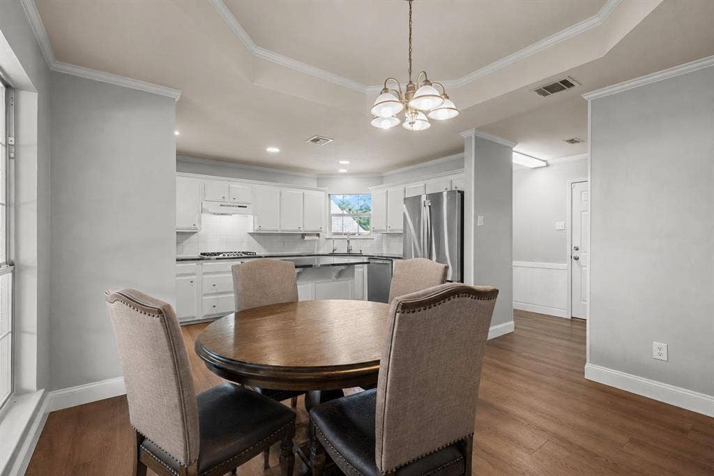 325 Fannin Drive, Hewitt, TX 76643 325 Fannin Drive, Hewitt, TX 76643