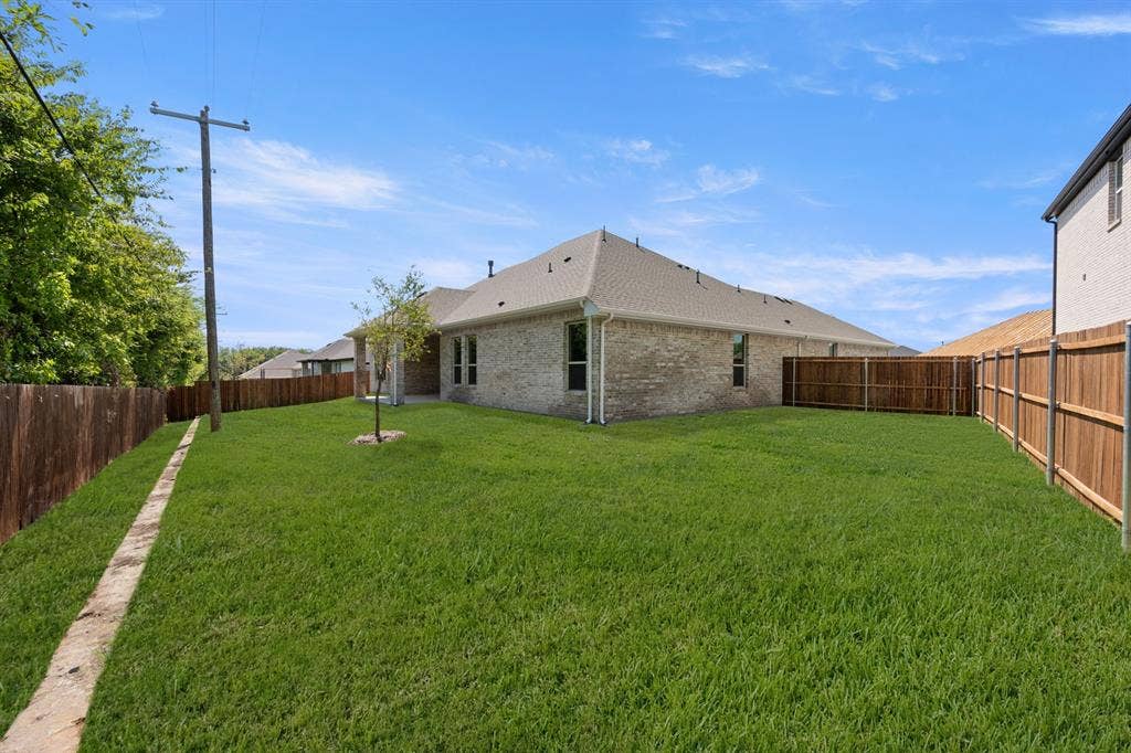 971 Richard Pittmon Drive, DeSoto, TX 75115 971 Richard Pittmon- Back-1