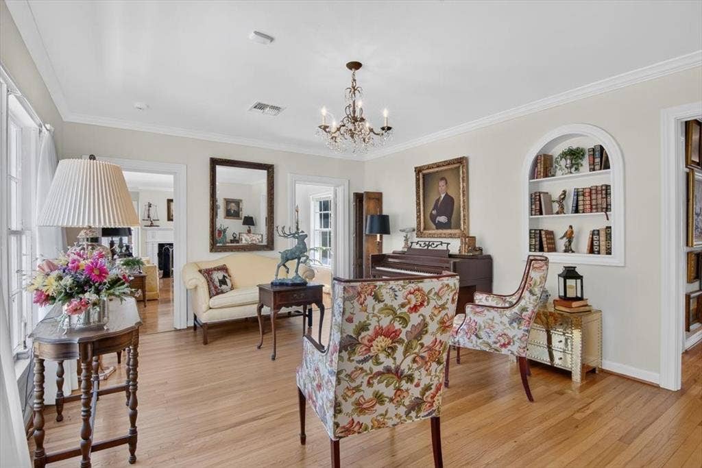 600 N 33 Road, Waco, TX 76707