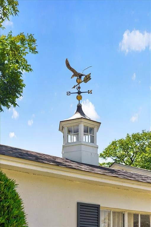 600 N 33 Road, Waco, TX 76707