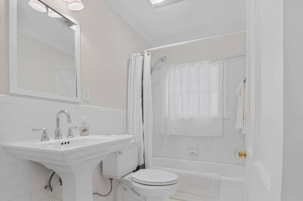 600 N 33 Road, Waco, TX 76707