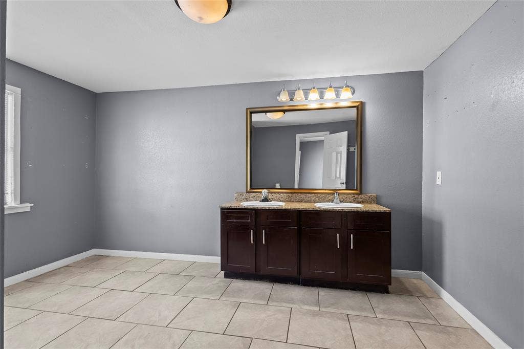 736 Angus, Dallas, TX 75217 736 Angus, Dallas, TX 75217