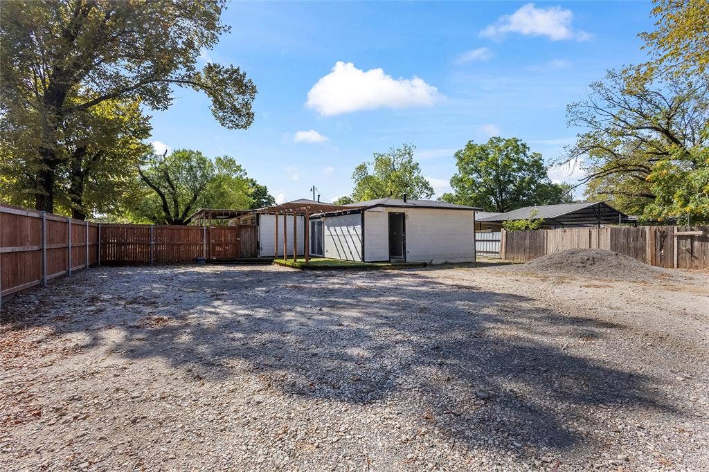 736 Angus, Dallas, TX 75217 736 Angus, Dallas, TX 75217
