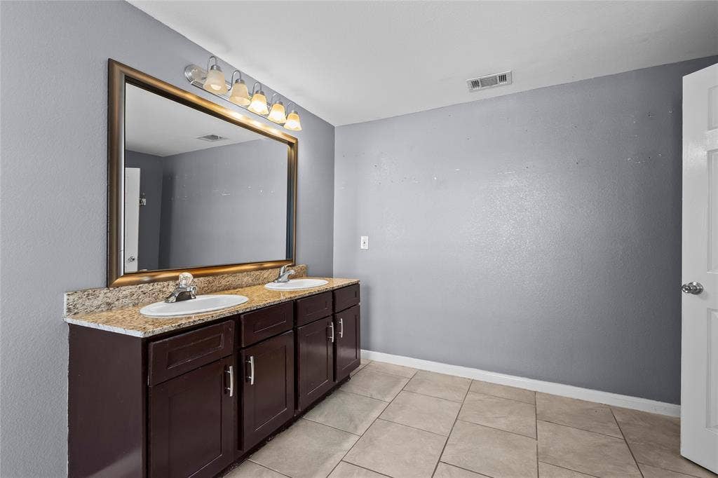 736 Angus, Dallas, TX 75217 736 Angus, Dallas, TX 75217