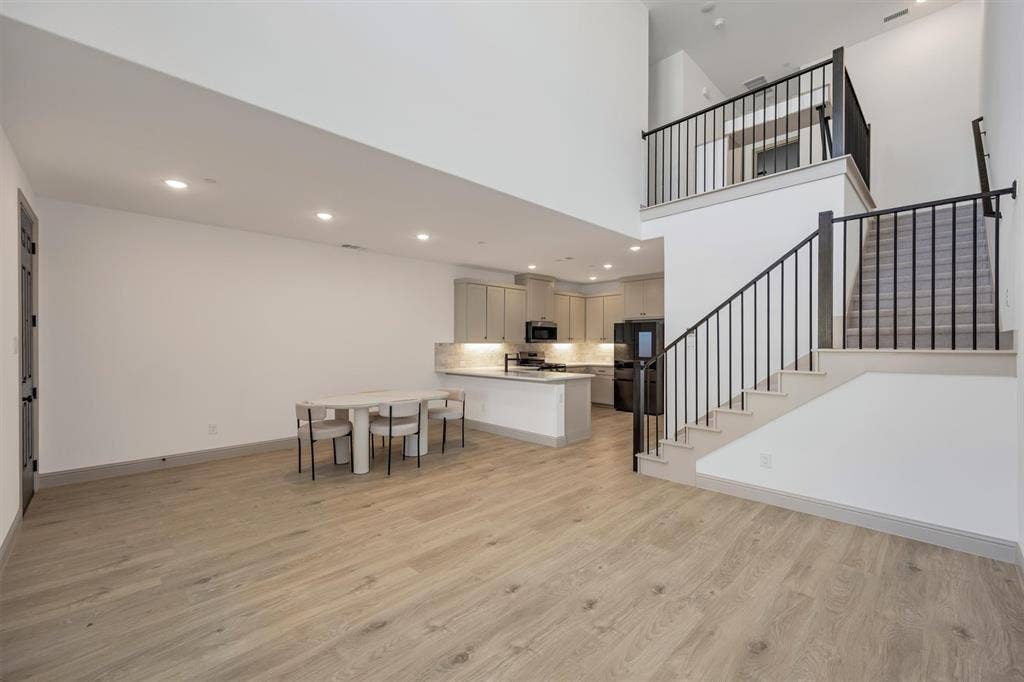 Open-concept living room & Dining area