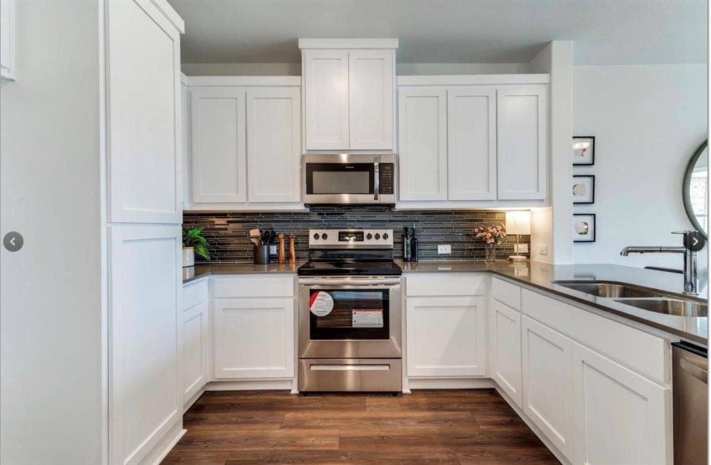 5114 Heritage Street, Haltom City, TX 76117 5114 Heritage Street, Haltom City, TX 76117
