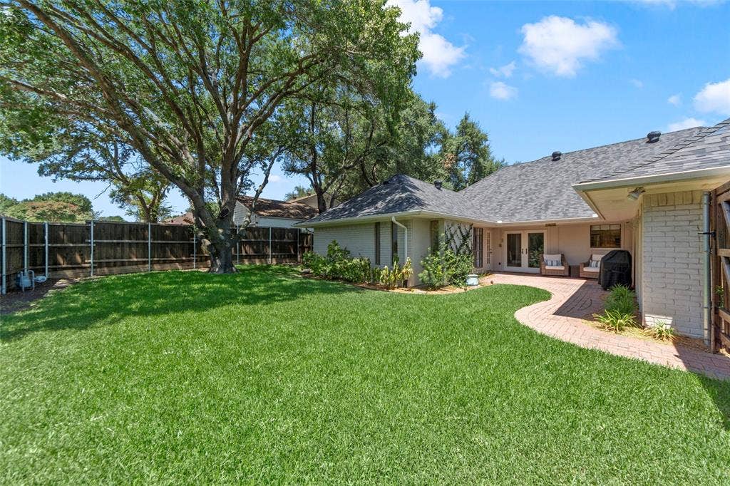 1800 Cross Bend Road, Plano, TX 75023 1800 Cross Bend Road, Plano, TX 75023