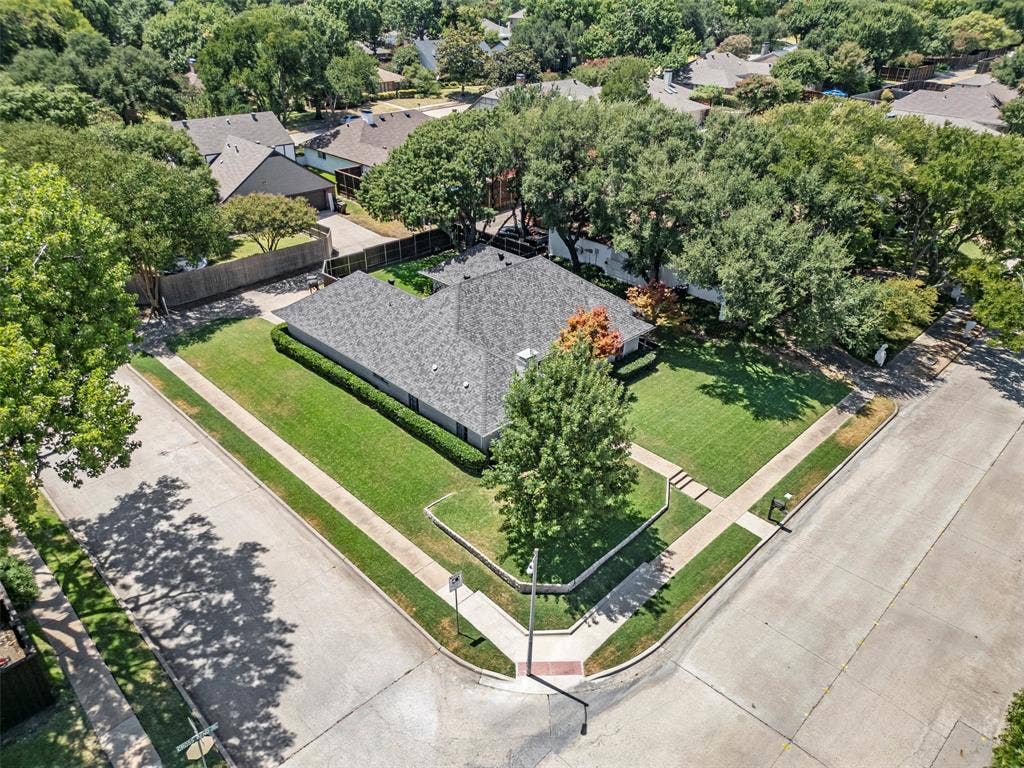 1800 Cross Bend Road, Plano, TX 75023 1800 Cross Bend Road, Plano, TX 75023