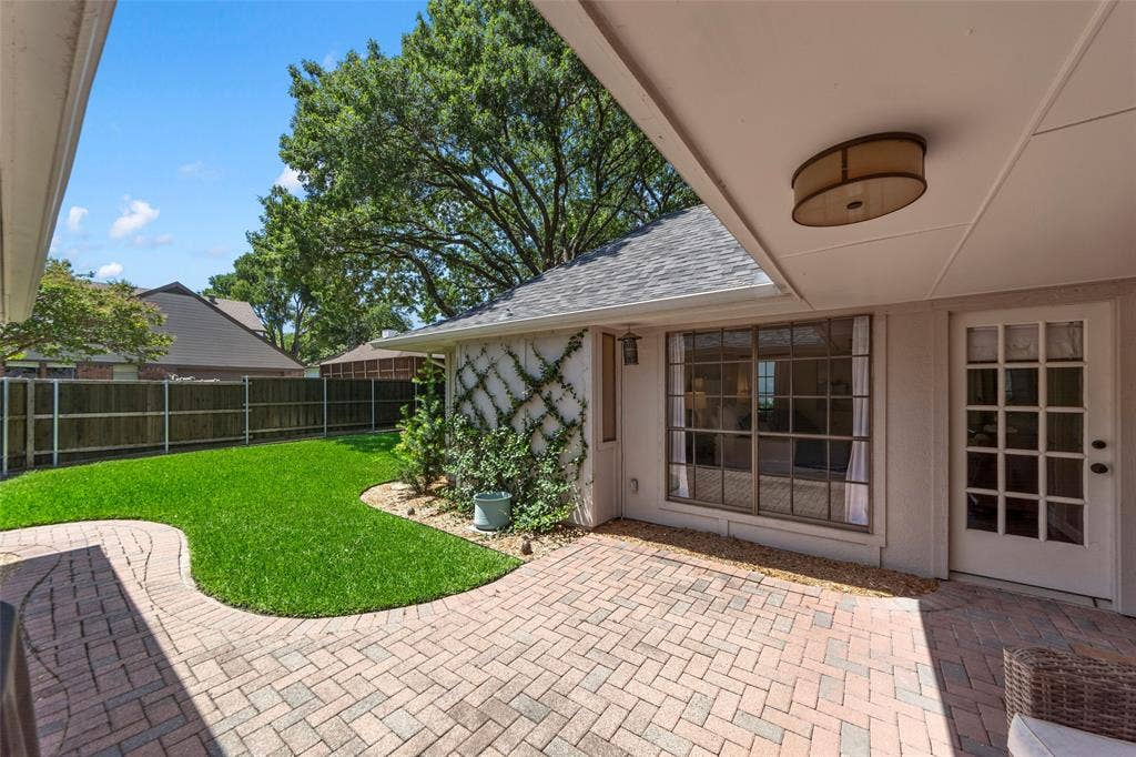 1800 Cross Bend Road, Plano, TX 75023 1800 Cross Bend Road, Plano, TX 75023