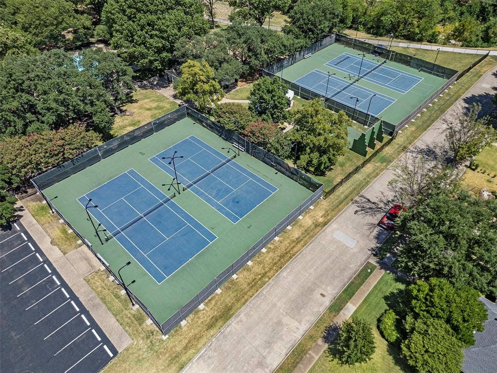 1800 Cross Bend Road, Plano, TX 75023 1800 Cross Bend Road, Plano, TX 75023