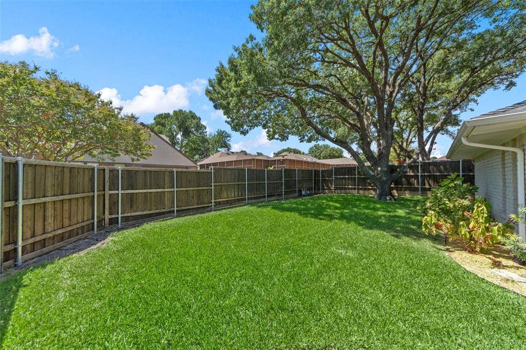 1800 Cross Bend Road, Plano, TX 75023 1800 Cross Bend Road, Plano, TX 75023