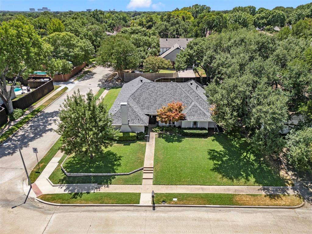 1800 Cross Bend Road, Plano, TX 75023 1800 Cross Bend Road, Plano, TX 75023
