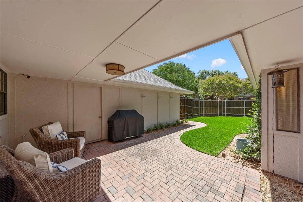 1800 Cross Bend Road, Plano, TX 75023 1800 Cross Bend Road, Plano, TX 75023