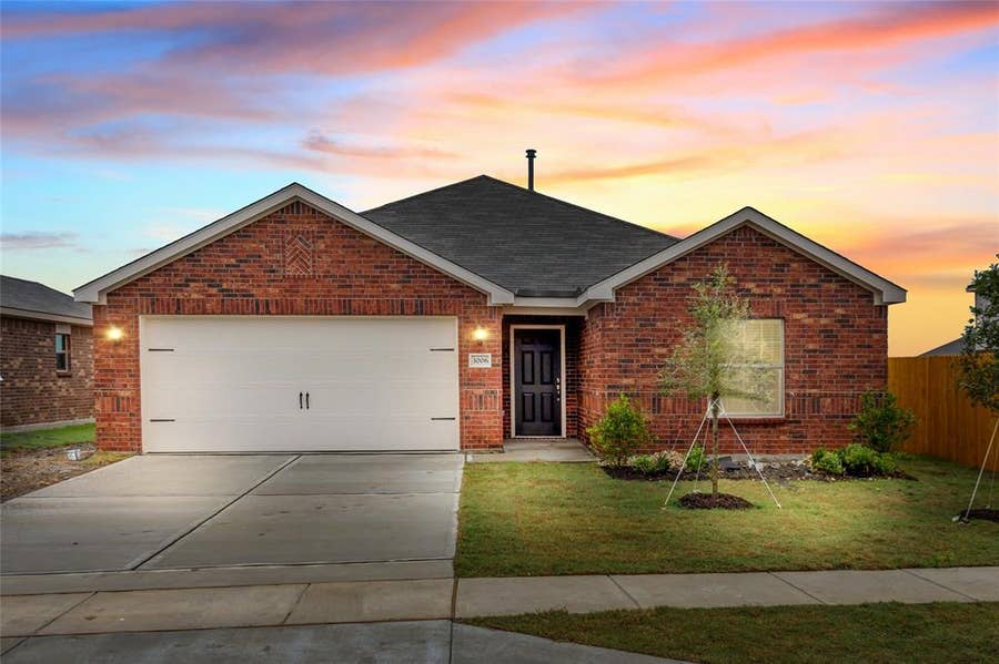 Property photo for 3006 Winscott Lane, Forney, TX